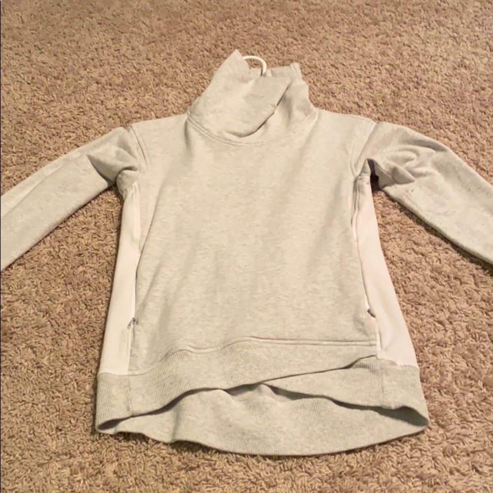 Lulu lemon turtle neck